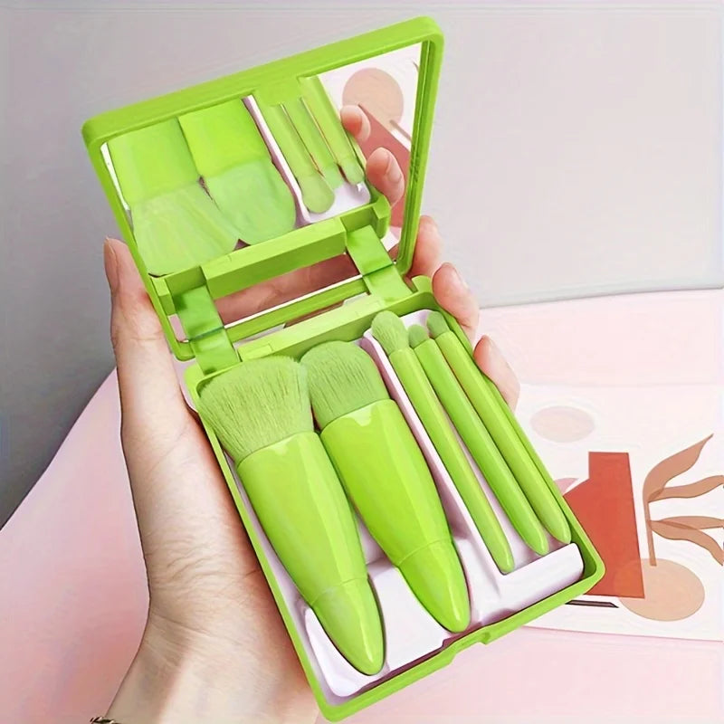 Travel-Ready Makeup Brush Set™